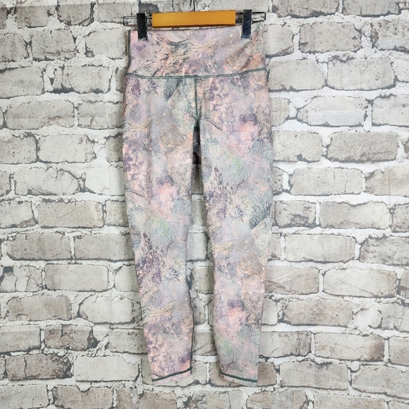 Fabletics Define Powerhold High Waisted 7/8 Leggings Moonrock Pastel Size XS NWT - Picture 2 of 15